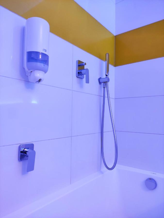 La Petite Apartments Гданск Екстериор снимка